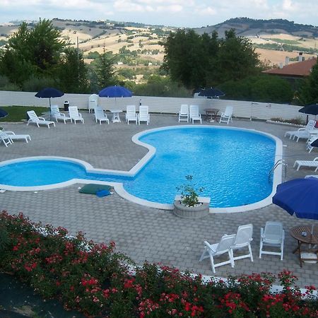 Agriturismo Lo Sgorzolo Pergola Kültér fotó
