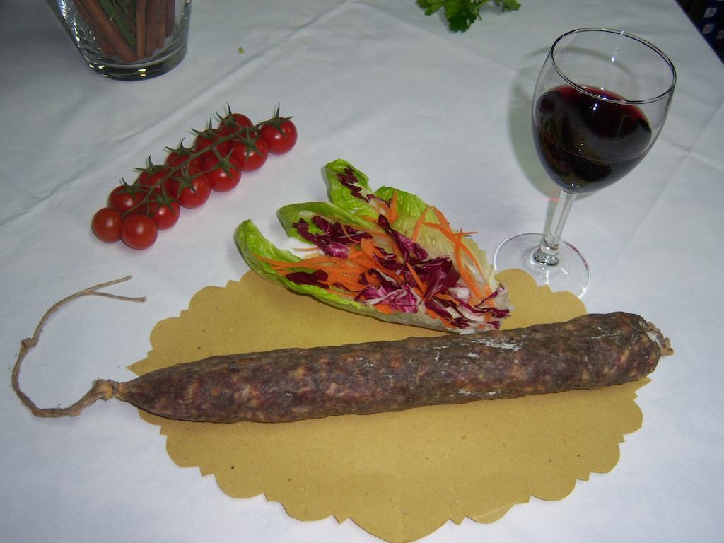 Agriturismo Lo Sgorzolo Pergola Kültér fotó